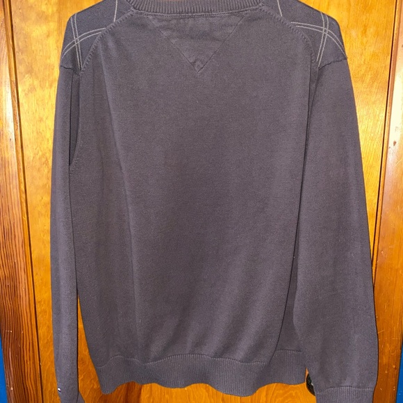 Tommy Hilfiger V Neck - Picture 3 of 5